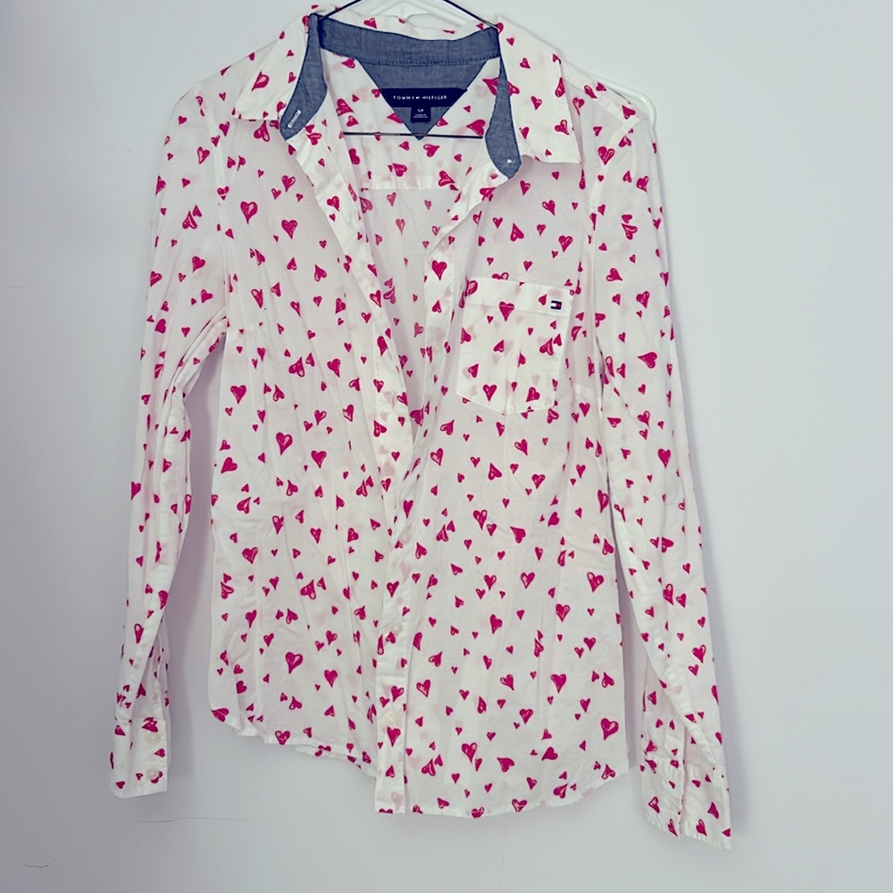 Tommy Hilfiger Button Down Heart Print Blouse Size S Perfect for Valentine’s
